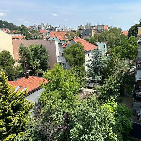 2Studios Zagreb Luaran gambar